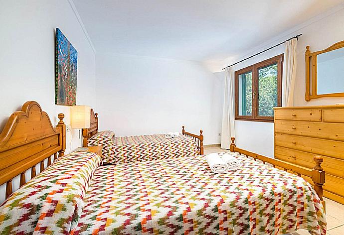 Twin bedroom with A/C . - Villa Binimelis . (Photo Gallery) }}