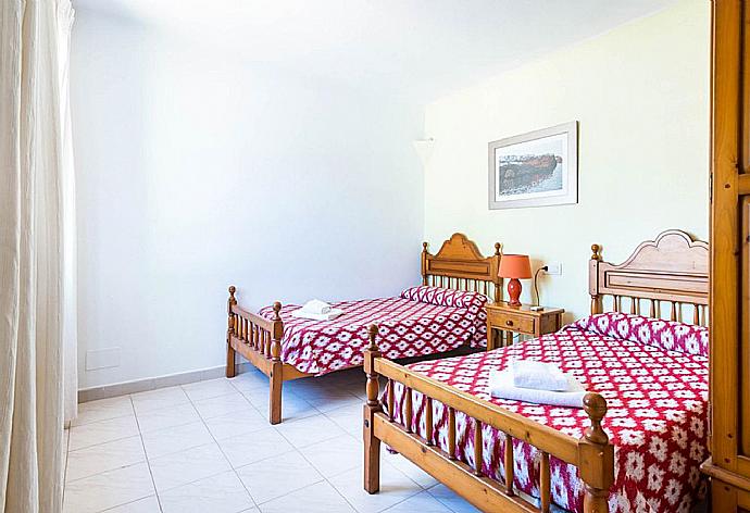 Twin bedroom with A/C . - Villa Binimelis . (Photo Gallery) }}