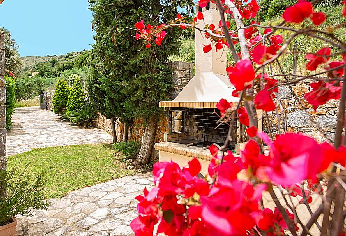 BBQ area . - Villa Callistemon . (Fotogalerie) }}