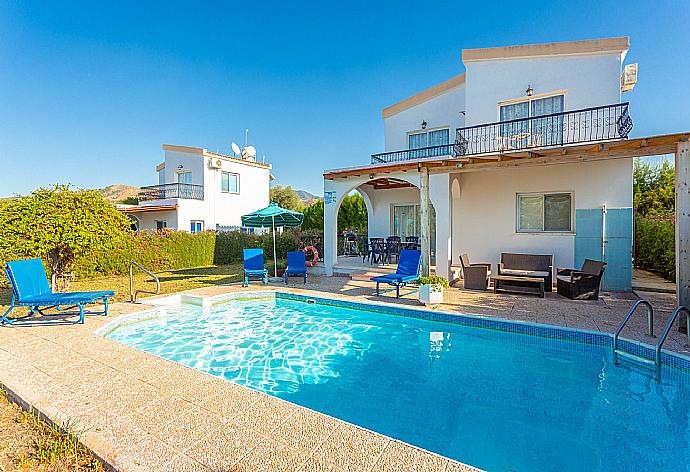 Beautiful villa with private pool and terrace . - Argaka Sun Villa Tria . (Fotogalerie) }}