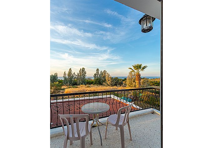 Balcony with sea views . - Argaka Sun Villa Tria . (Photo Gallery) }}