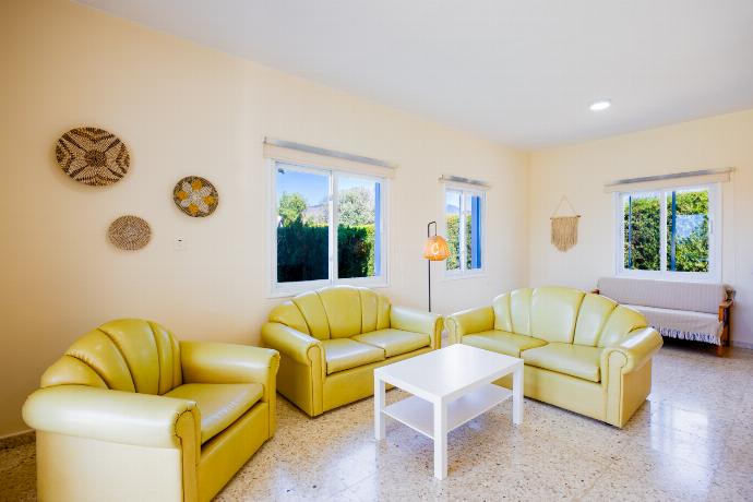  . - Villa Christos . (Photo Gallery) }}