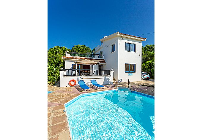 Beautiful villa with private pool and terrace . - Villa Charoula Tria . (Галерея фотографий) }}