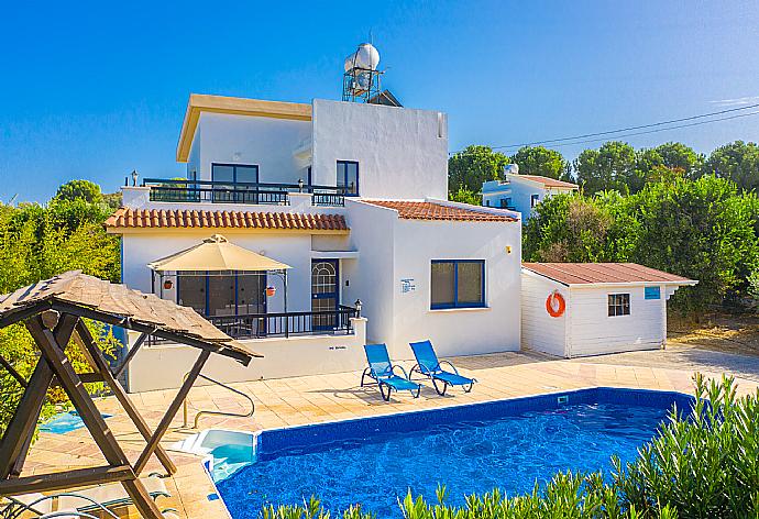 Beautiful villa with private pool and terrace . - Villa Charoula Pente . (Galerie de photos) }}