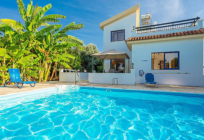 Beautiful villa with private pool and terrace . - Villa Charoula Exi . (Galleria fotografica) }}