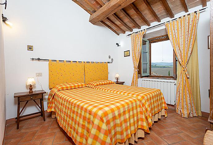 Twin bedroom . - Villa Podere Belvedere . (Photo Gallery) }}