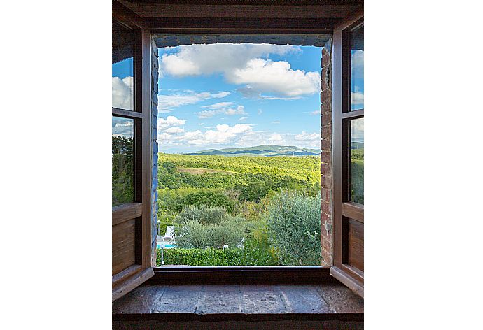 View from bedroom window . - Villa Caporlese . (Fotogalerie) }}