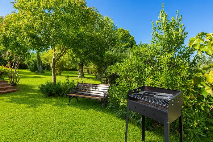 BBQ area . - Villa Caporlese . (Galerie de photos) }}
