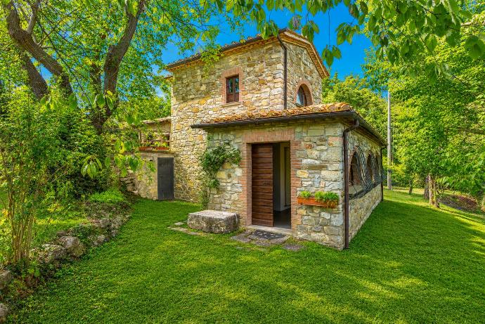 Annex . - Villa Caporlese . (Galerie de photos) }}