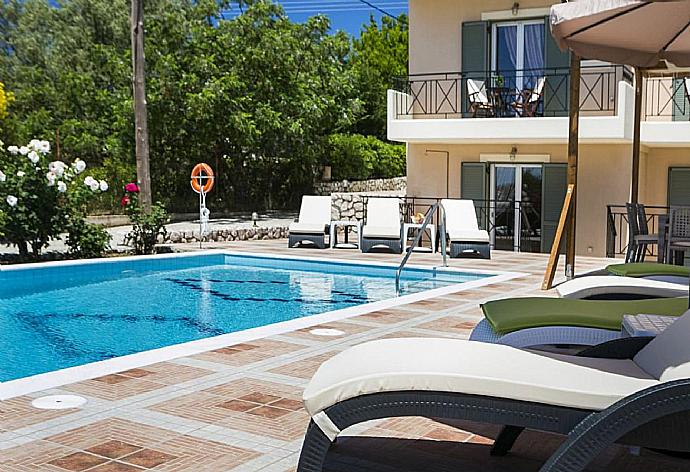 Beautiful villa with private pool and terrace with sea views . - Rose Villa . (Galleria fotografica) }}