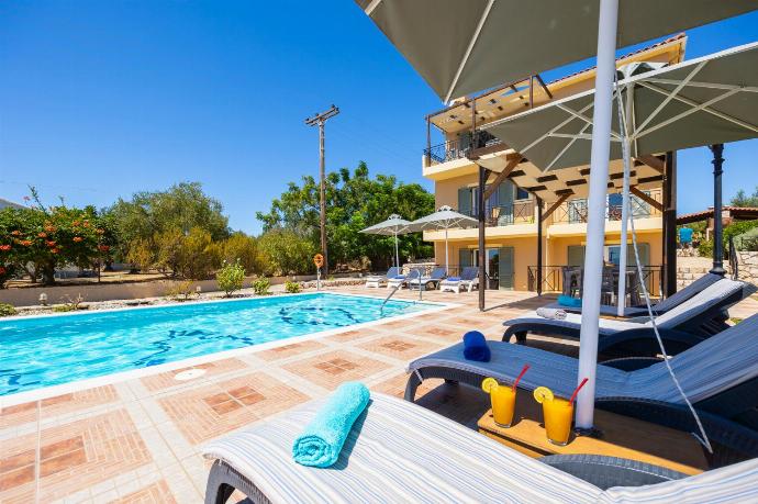 Beautiful villa with private pool and terrace with sea views . - Rose Villa . (Photo Gallery) }}