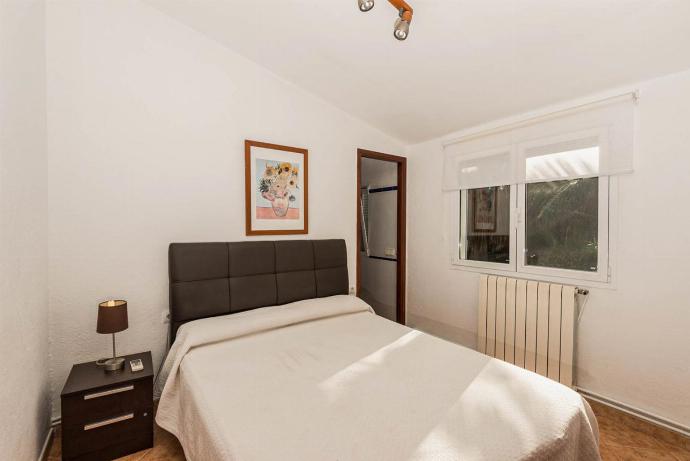 Double bedroom with A/C . - Villa Palmera . (Galleria fotografica) }}