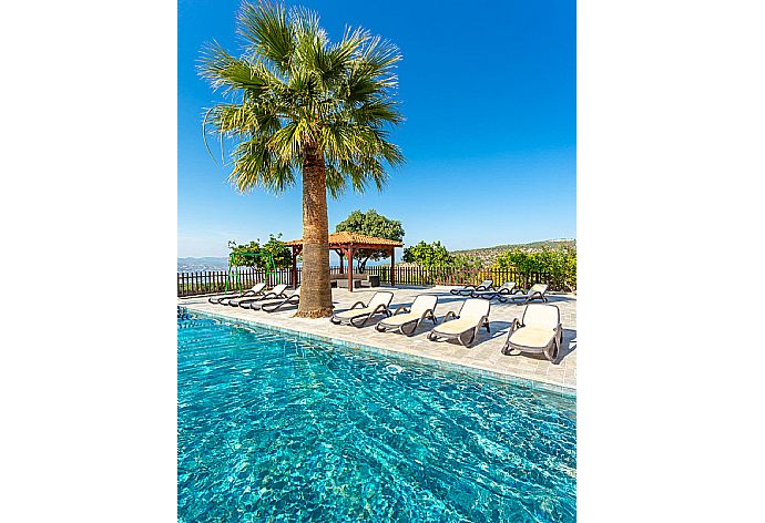 Private pool and terrace with panoramic views . - Villa Alexandros Palace . (Galería de imágenes) }}