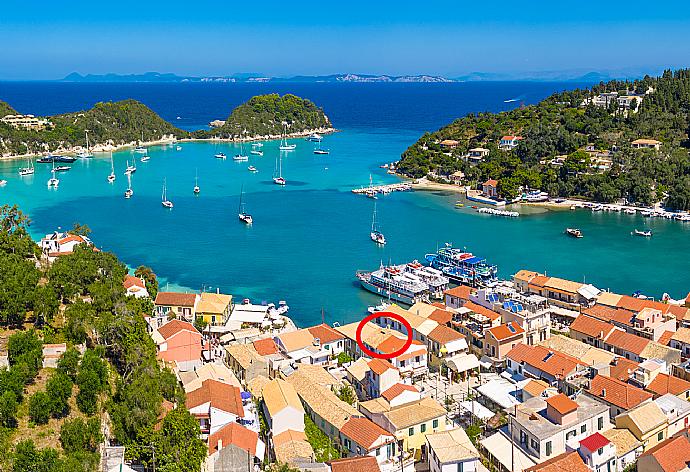 Aerial view of Lakka showing location of Flora Maisonettes 1 . - Flora Maisonettes 1 . (Fotogalerie) }}