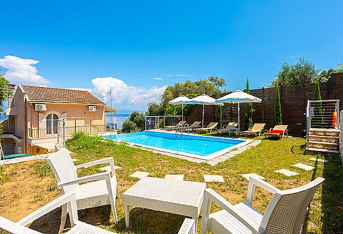 Beautiful villa with private pool and terrace with panoramic sea views . - Villa Litsa . (Galleria fotografica) }}