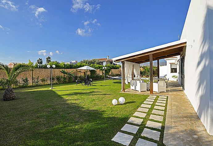 Garden . - Villa Villino Blu . (Photo Gallery) }}