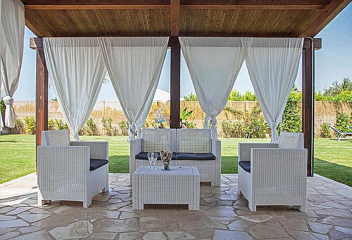 Sheltered terrace . - Villa Villino Blu . (Fotogalerie) }}