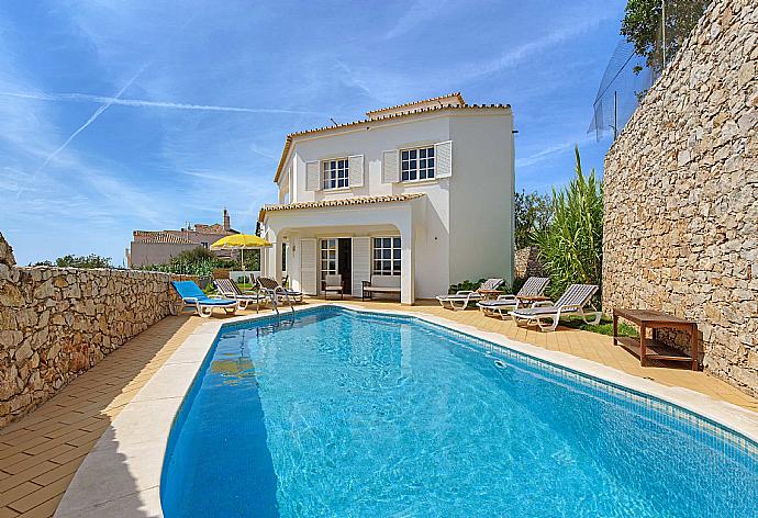 ,Beautiful villa with private pool and terrace . - Villa Alto da Boa . (Galleria fotografica) }}