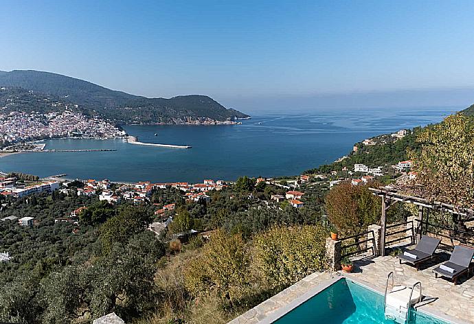 Private pool with beautiful sea view . - Villa Nina . (Galerie de photos) }}