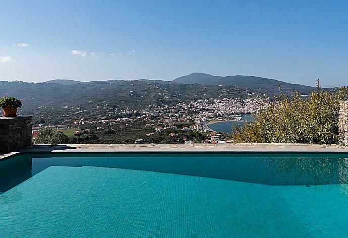 Private pool with beautiful sea view  . - Villa Nina . (Fotogalerie) }}