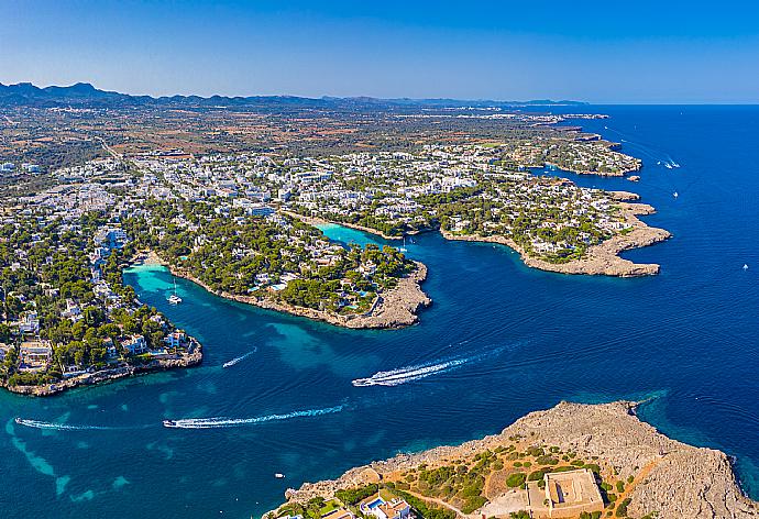 Cala D Or . - Villa Naveta . (Galerie de photos) }}