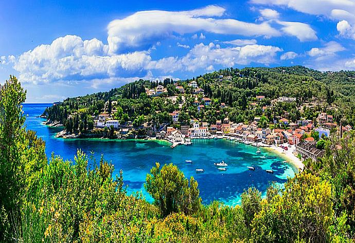 Loggos . - Villa Constadina . (Fotogalerie) }}