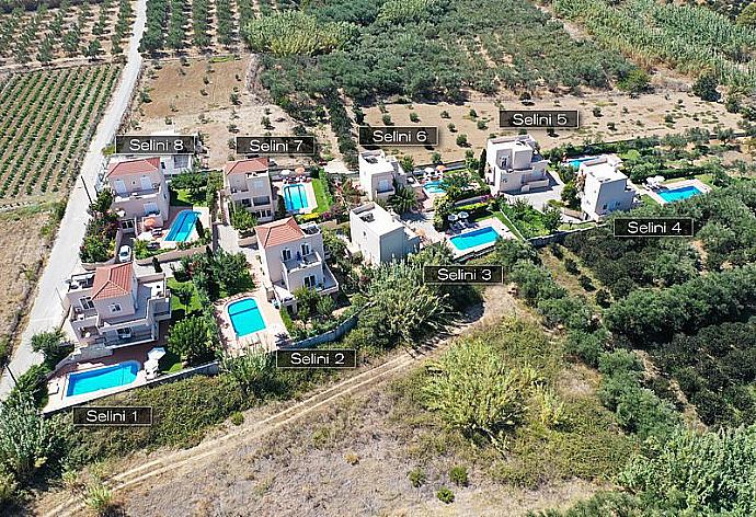 Aerial view showing location of Villa Selini 7 . - Villa Selini 7 . (Galería de imágenes) }}