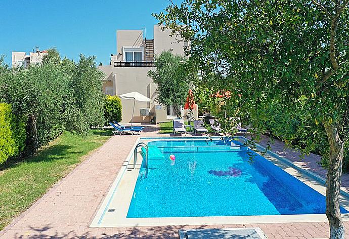 Beautiful villa with private pool, terrace, and lawn . - Villa Selini 5 . (Photo Gallery) }}