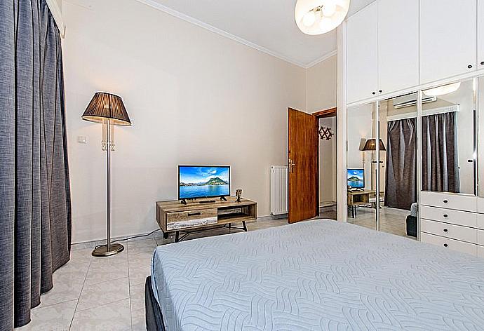 Double bedroom . - Platanias Villa Spyros . (Galerie de photos) }}