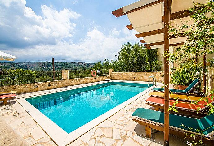 Beautiful villa with private pool terrace  . - Villa Helianthos 1 . (Photo Gallery) }}