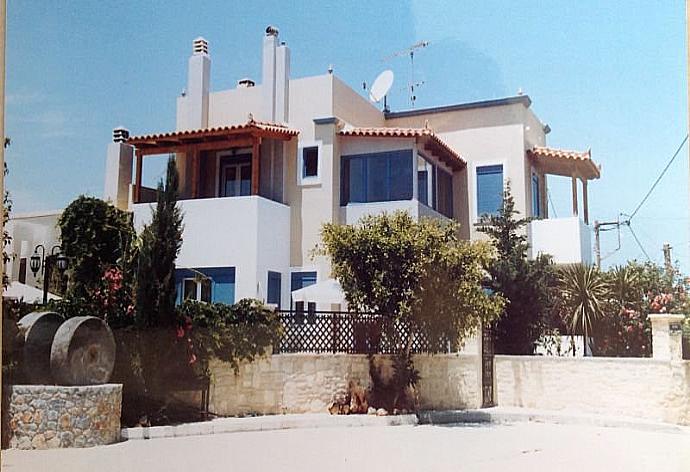 ,Beautiful villa  . - Athena Villa . (Photo Gallery) }}