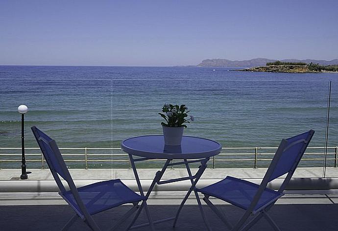 Terrace with sea views . - Sonja Apartment 1 . (Галерея фотографий) }}