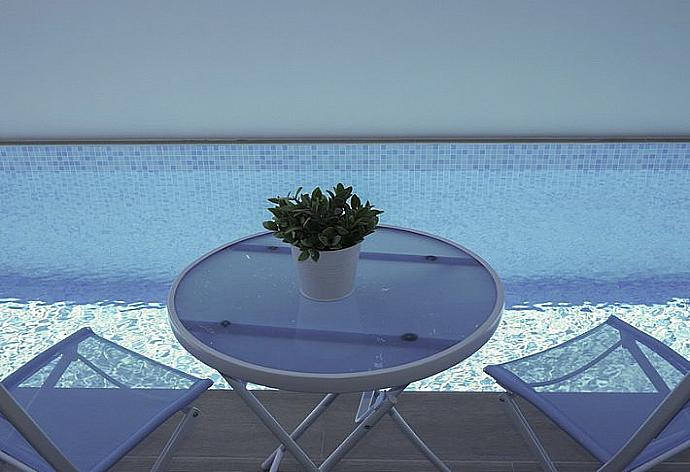 Coffee table with beautiful pool view. . - Sonja Apartment 2 . (Fotogalerie) }}