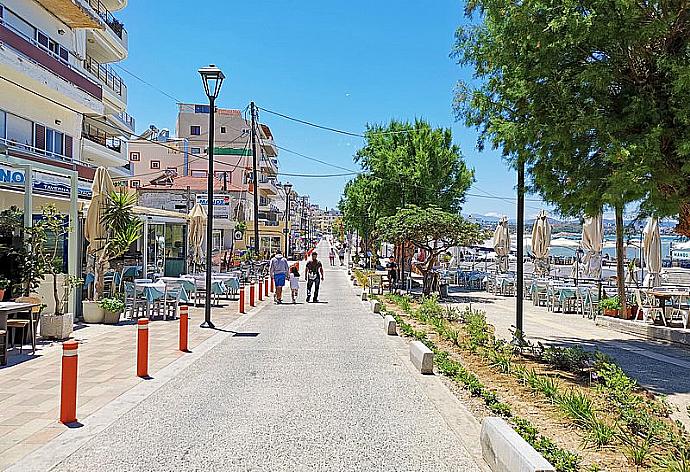 Local street  . - Mare Civitas Tribus Apartment . (Galería de imágenes) }}