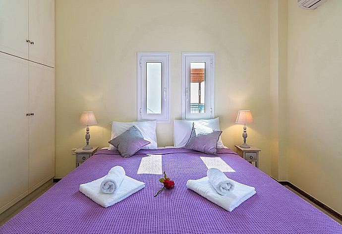 Double bedroom . - Villa Lodovico . (Photo Gallery) }}