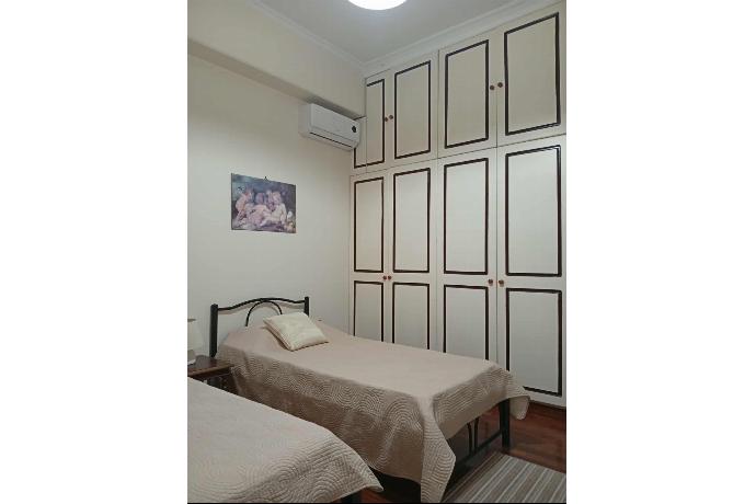  . - Villa Golden Tiara . (Галерея фотографий) }}