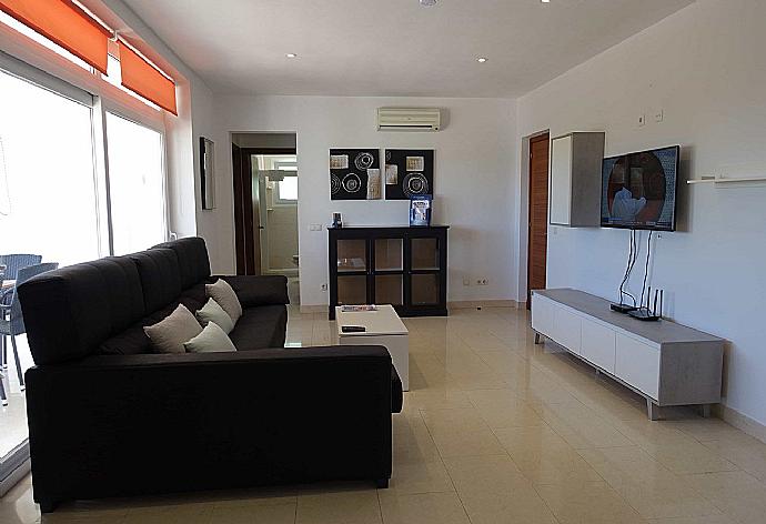 Living room with WiFi, TV, DVD player . - Villa Rasen . (Photo Gallery) }}