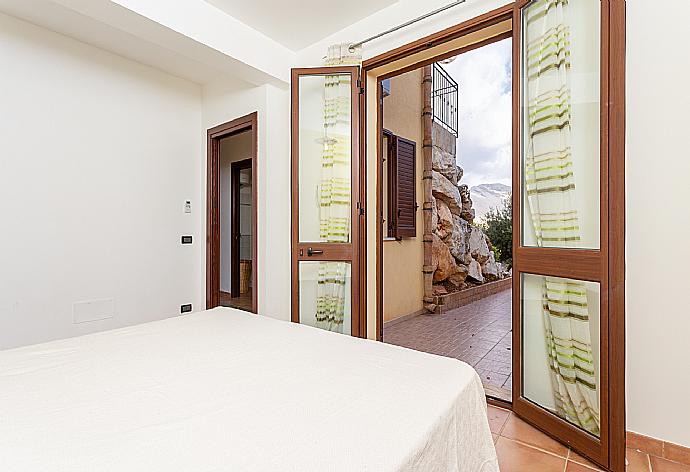 Double bedroom . - Villa Gamma . (Photo Gallery) }}