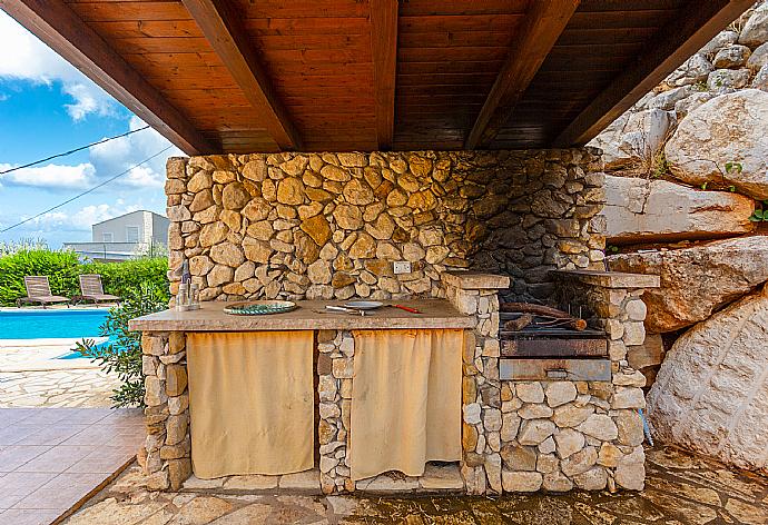 BBQ area . - Villa Gamma . (Fotogalerie) }}