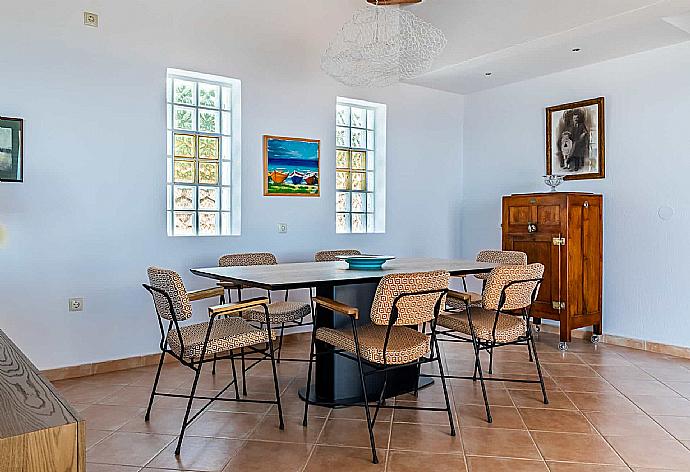Indoor dining table  . - Villa Porfyra . (Photo Gallery) }}