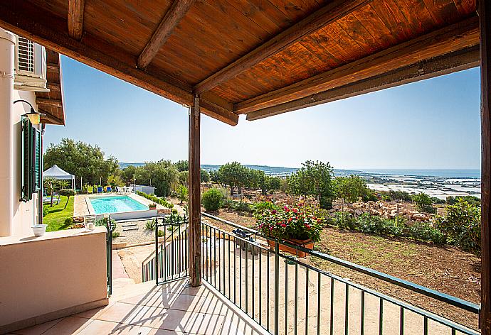 Sheltered terrace area with sea views . - Villa Benjamin . (Photo Gallery) }}