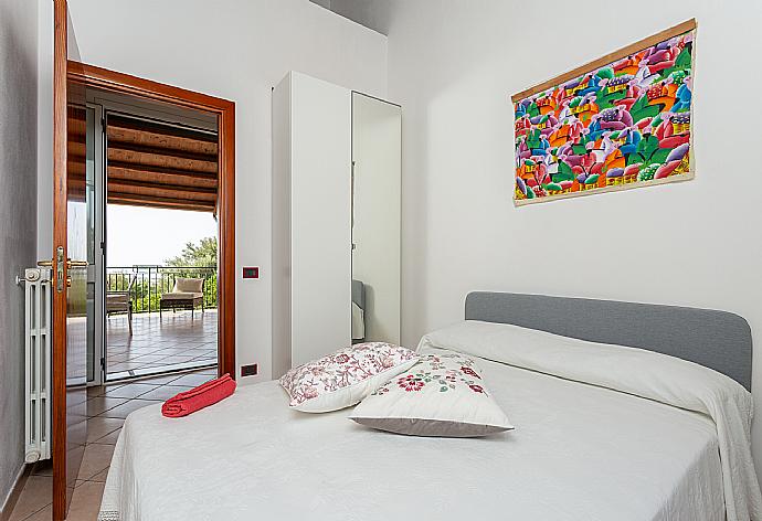 Double bedroom . - Villa Benjamin . (Photo Gallery) }}