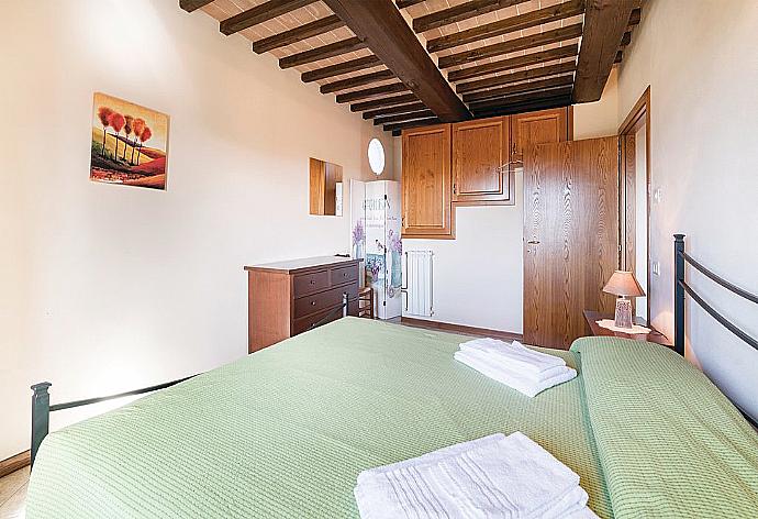 Double bedroom with A/C. . - Villa San Lorenzo . (Galerie de photos) }}