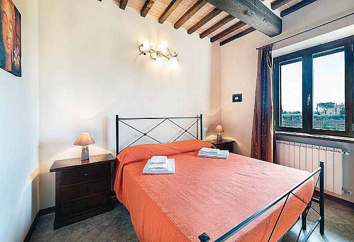 Double bedroom with A/C. . - Villa San Lorenzo . (Galleria fotografica) }}