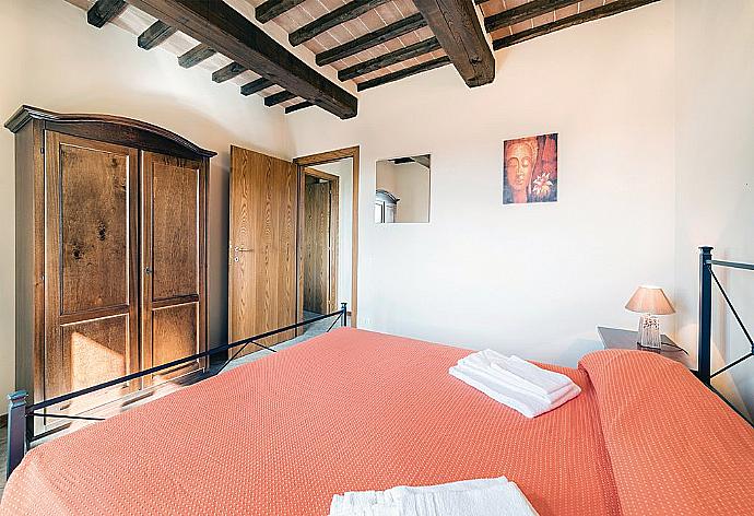 Double bedroom with A/C. . - Villa San Lorenzo . (Photo Gallery) }}