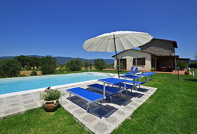 Beautiful villa with private pool, terrace, and garden . - Villa San Lorenzo . (Photo Gallery) }}