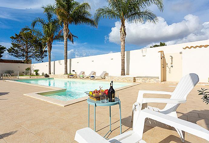 Private pool and large terrace . - Villa Marianna . (Photo Gallery) }}