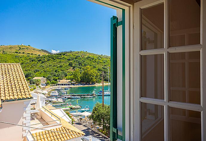 View from living room window . - Anna . (Fotogalerie) }}