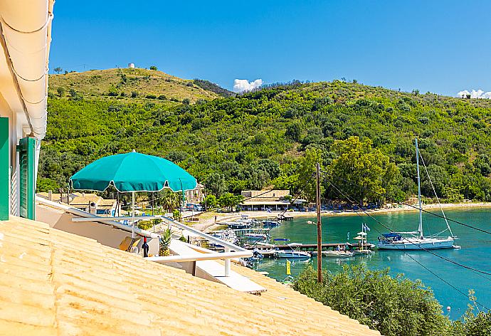 Private terrace area with sea views . - Anna . (Fotogalerie) }}