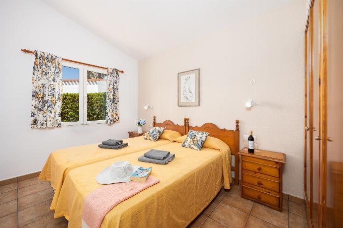 Twin bedroom with A/C . - Villa Juana . (Photo Gallery) }}
